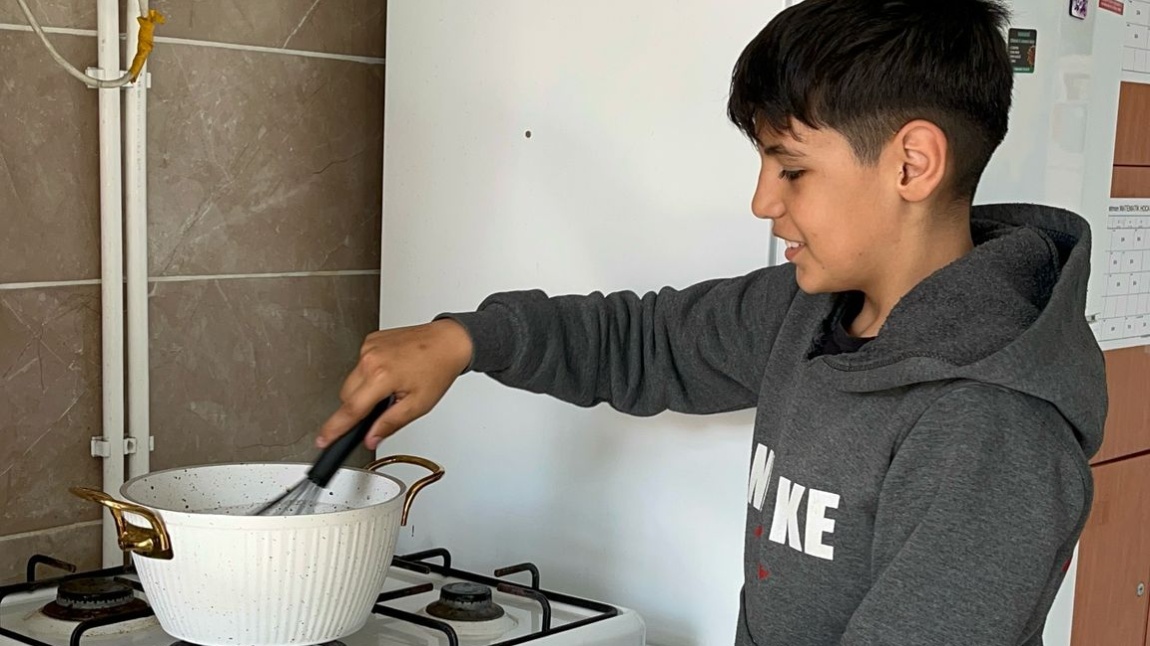 Öğrencilerimiz Mutfakta